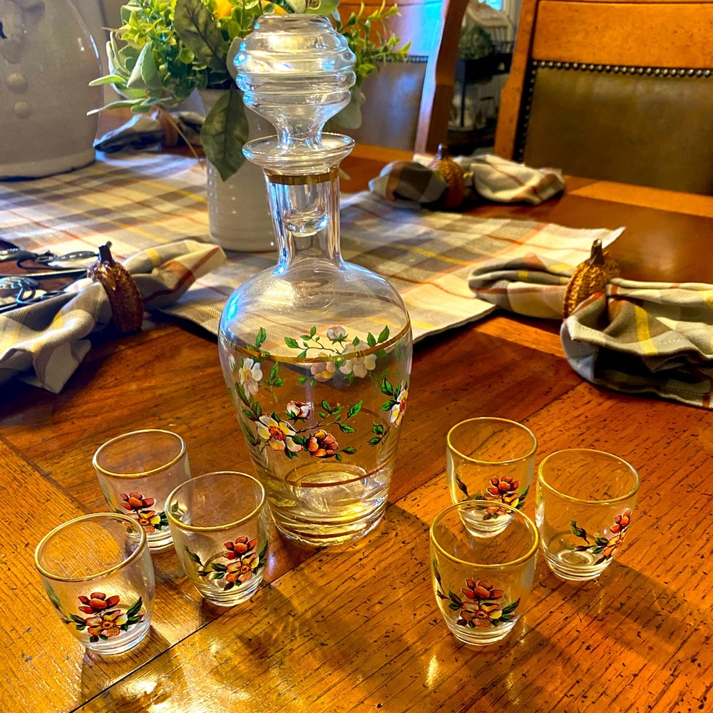 7 Piece Set Of Norleans Made In Italy Shot Glasses…Antique
